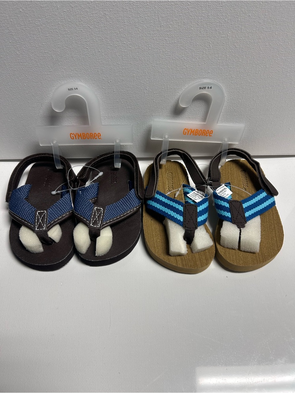 2 Pairs Lot Gymboree Boy’s Fabric Flip Flop Sandals size 5/6 Blue Brown